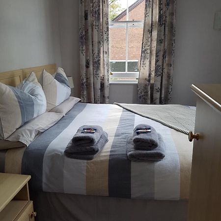Alexandra Lodge Guest House Честър Екстериор снимка