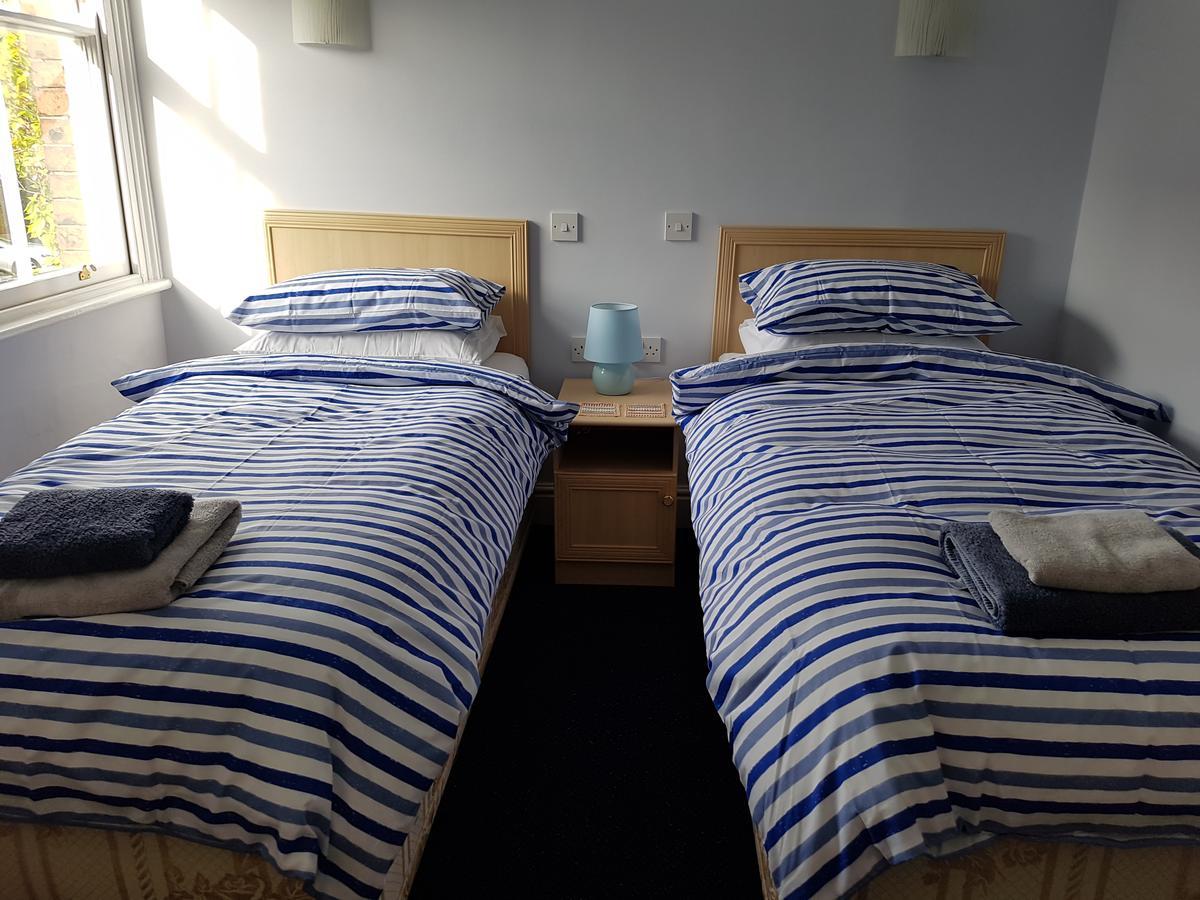 Alexandra Lodge Guest House Честър Екстериор снимка