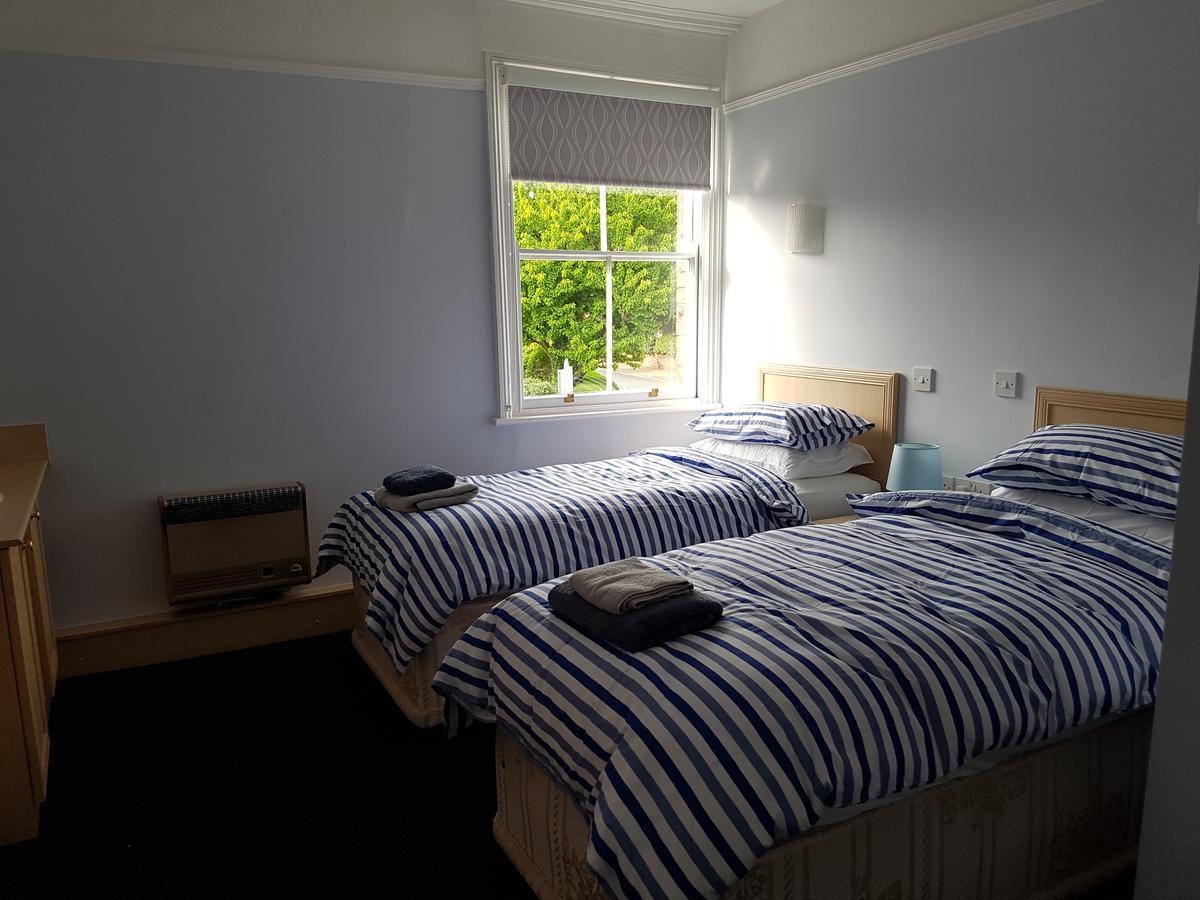 Alexandra Lodge Guest House Честър Екстериор снимка